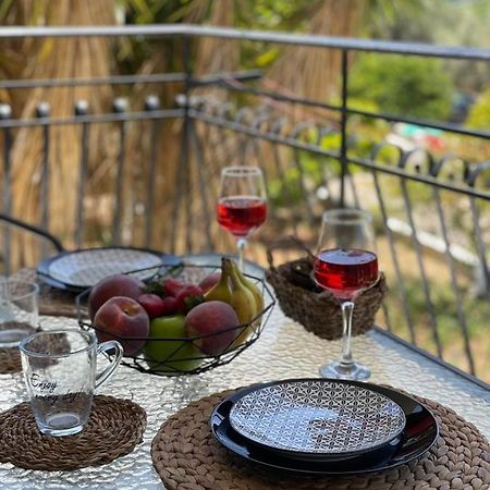 ארגוסטולי Lemon Tree Apartments B C מראה חיצוני תמונה